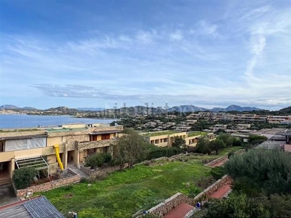appartamento in vendita ad Olbia in zona Cugnana