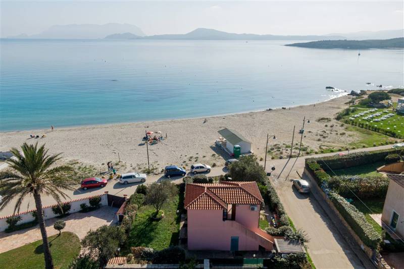 appartamento in vendita ad Olbia in zona Pittulongu