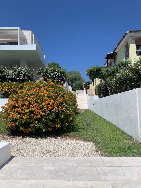 appartamento in vendita ad Olbia in zona Pittulongu