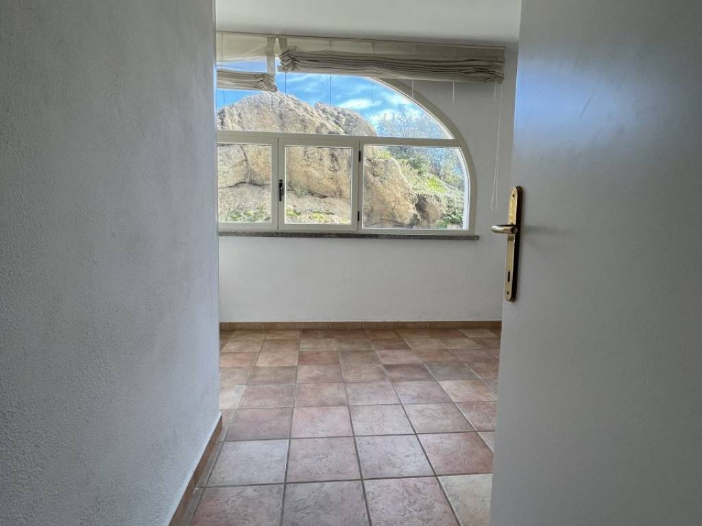 appartamento in vendita ad Olbia in zona Bandinu