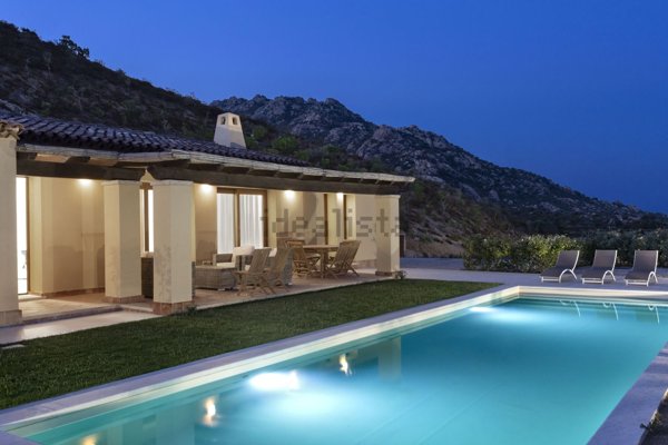 casa indipendente in vendita ad Olbia in zona Sole Ruiu
