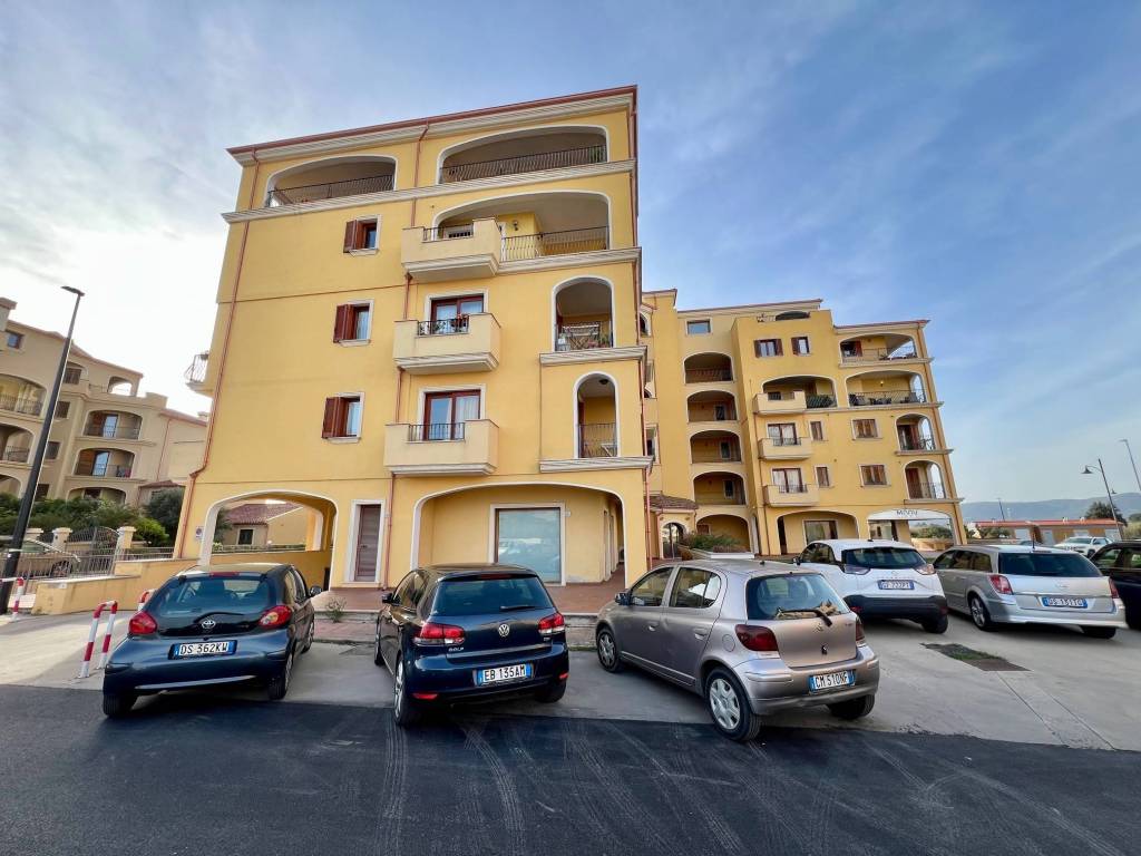 ufficio in vendita ad Olbia in zona Baratta