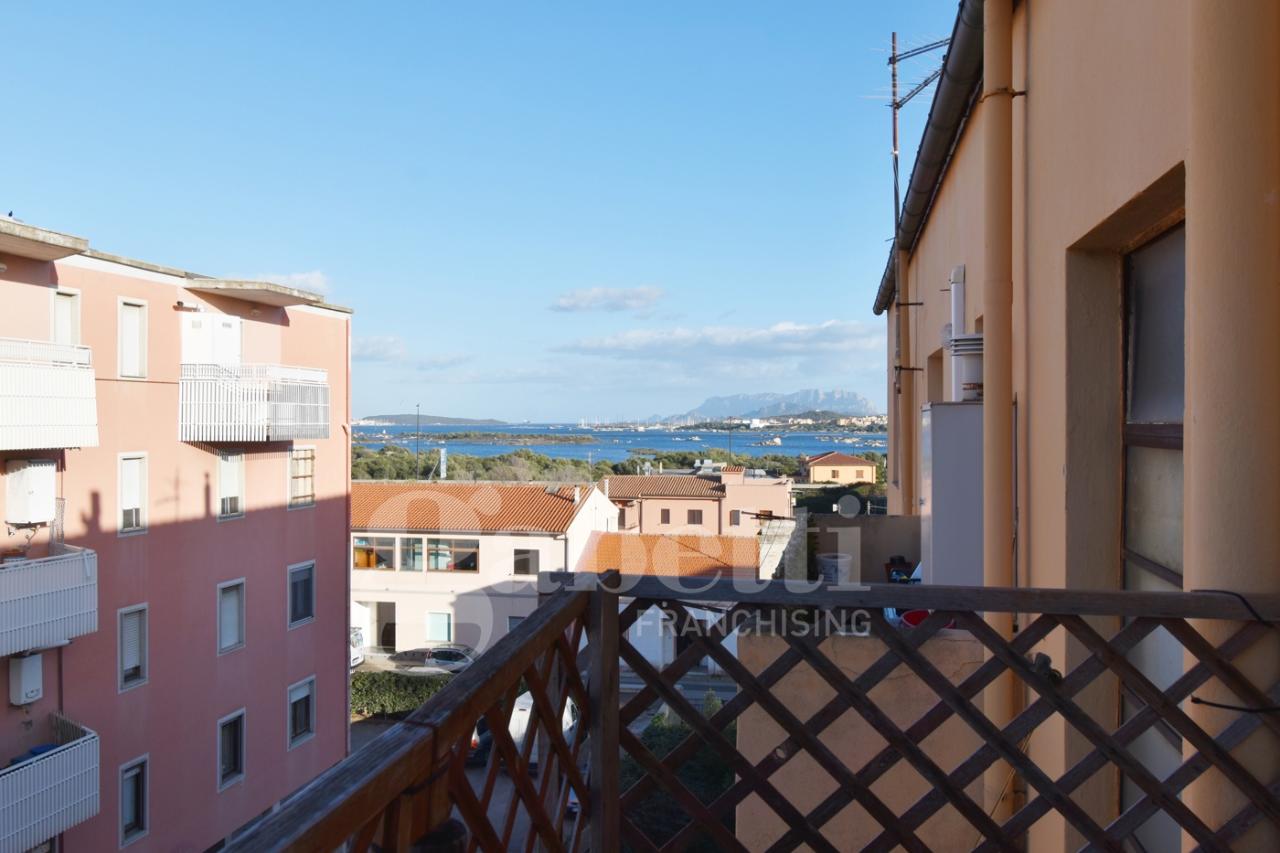 appartamento in vendita ad Olbia in zona San Simplicio