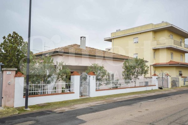 casa indipendente in vendita ad Olbia in zona Aldo Moro