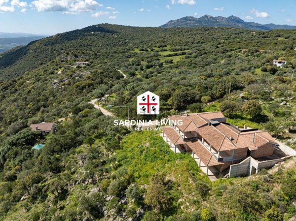casa indipendente in vendita ad Olbia in zona Santa Mariedda