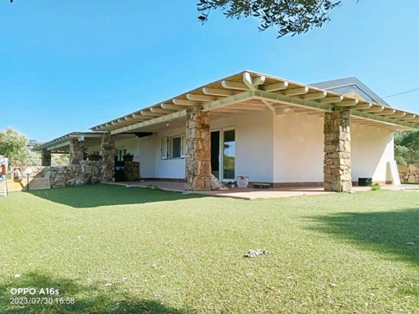 casa indipendente in vendita ad Olbia