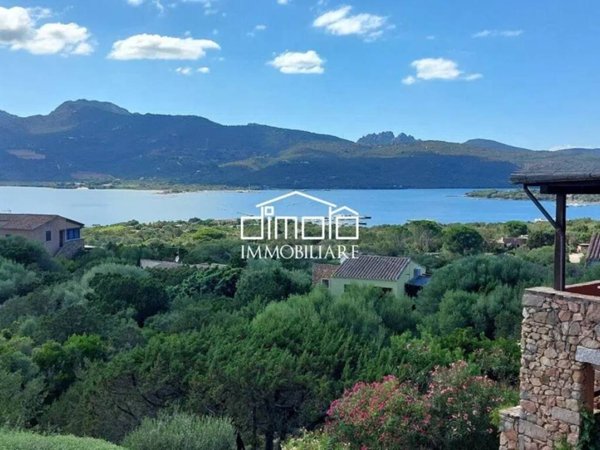 appartamento in vendita ad Olbia in zona Rudalza