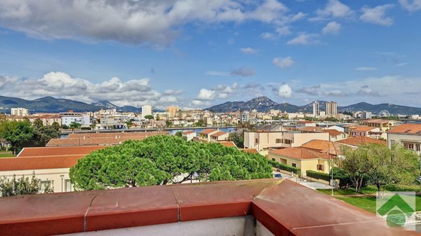 appartamento in vendita ad Olbia in zona Bandinu