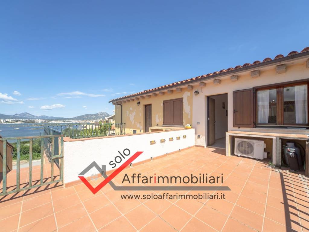 appartamento in vendita ad Olbia in zona Olbia Mare / Sa Marinedda