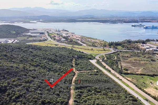 terreno agricolo in vendita ad Olbia in zona Pittulongu