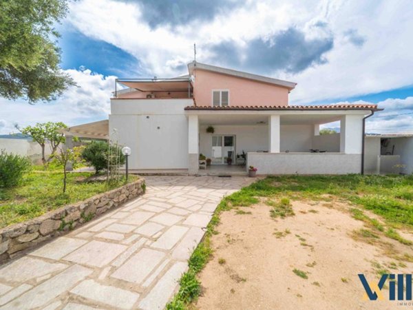 casa indipendente in vendita ad Olbia in zona Lu Sticcadu