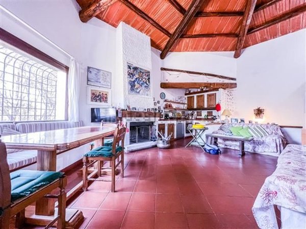 casa indipendente in vendita ad Olbia in zona Rudalza