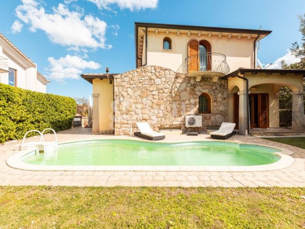 casa indipendente in vendita ad Olbia