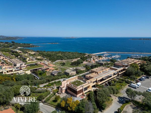 locale commerciale in vendita ad Olbia in zona Portisco