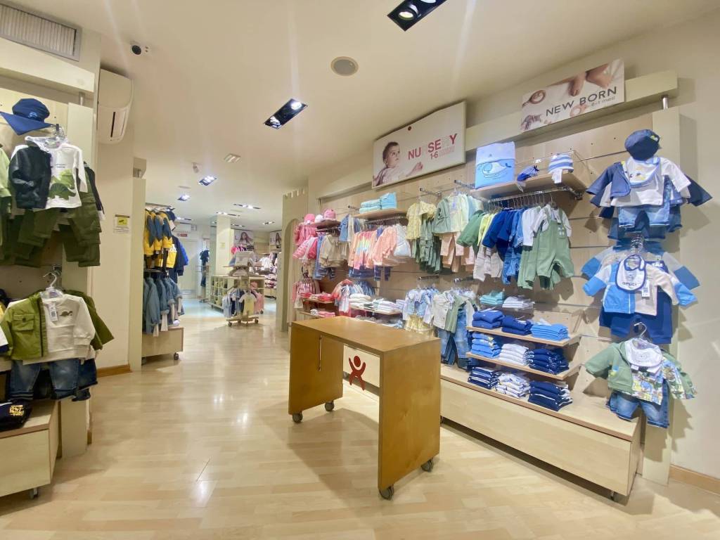 negozio in vendita ad Olbia in zona Centro Storico