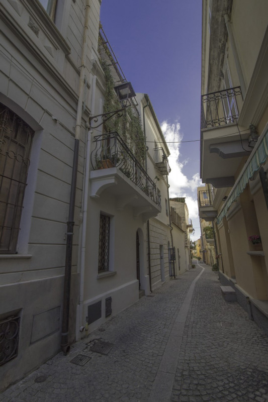 casa indipendente in vendita ad Olbia in zona Centro Storico