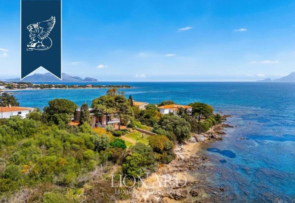 casa indipendente in vendita ad Olbia in zona Pittulongu