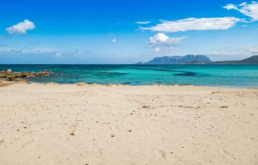 casa indipendente in vendita ad Olbia in zona Pittulongu