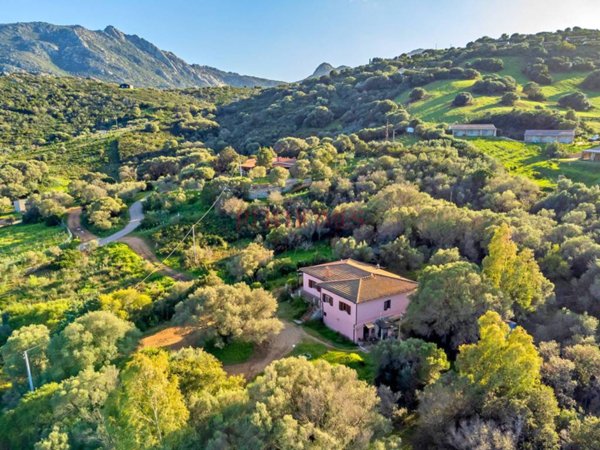 casa indipendente in vendita ad Olbia in zona Porto Rotondo