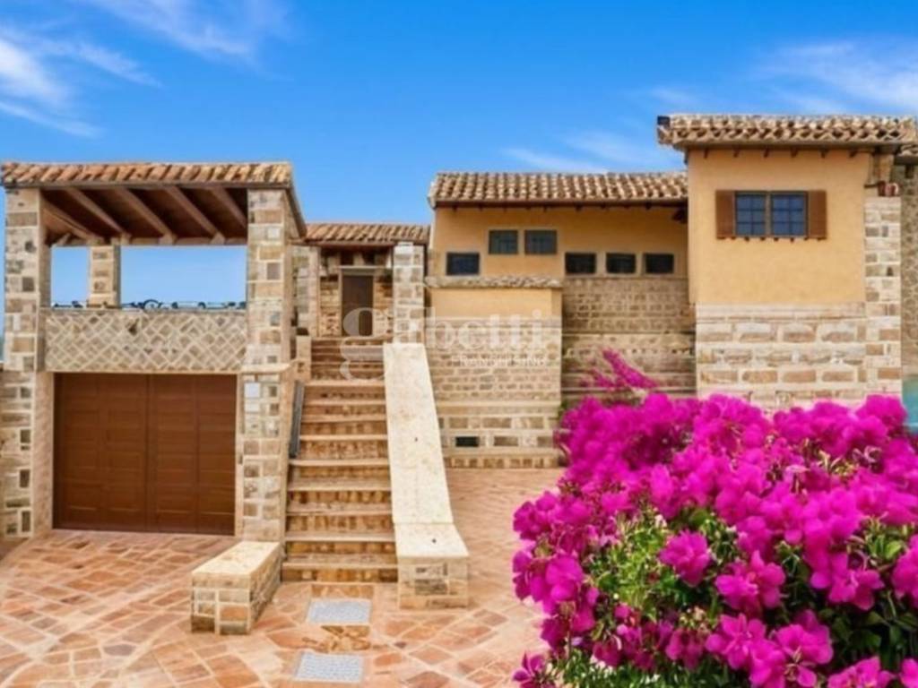 casa indipendente in vendita ad Olbia in zona Porto Rotondo