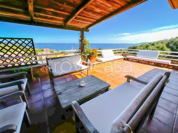 appartamento in vendita ad Olbia in zona Portisco