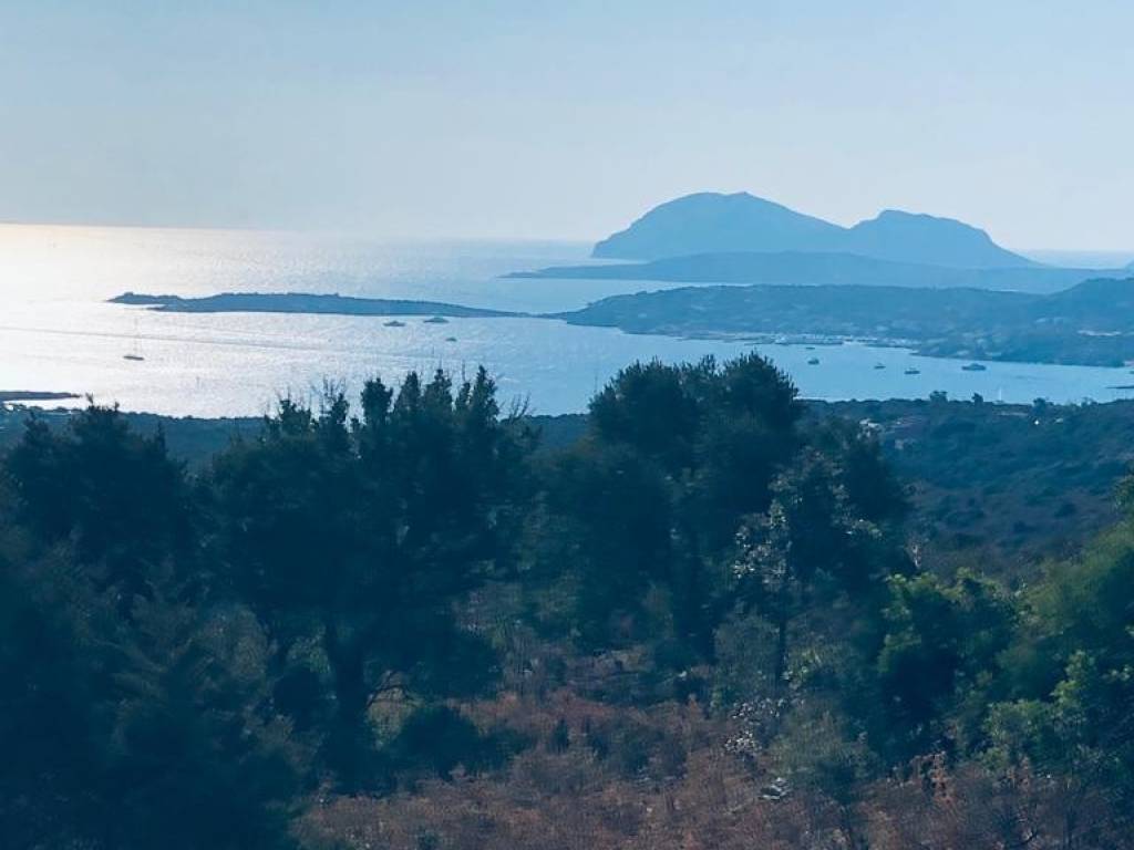 casa indipendente in vendita ad Olbia in zona Milmeggiu
