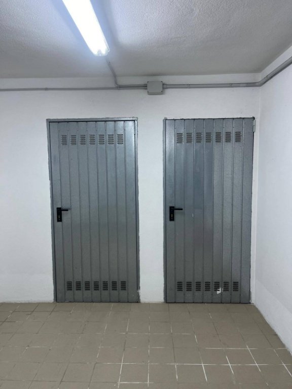 locale di sgombero in vendita ad Olbia