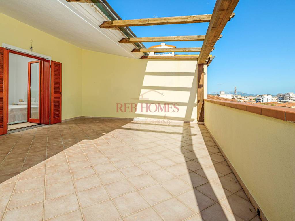 appartamento in vendita ad Olbia