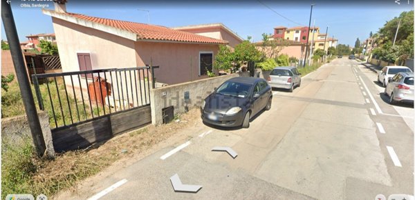 casa indipendente in vendita ad Olbia in zona Bandinu