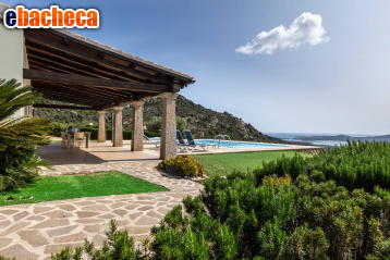 casa indipendente in vendita ad Olbia in zona Cugnana
