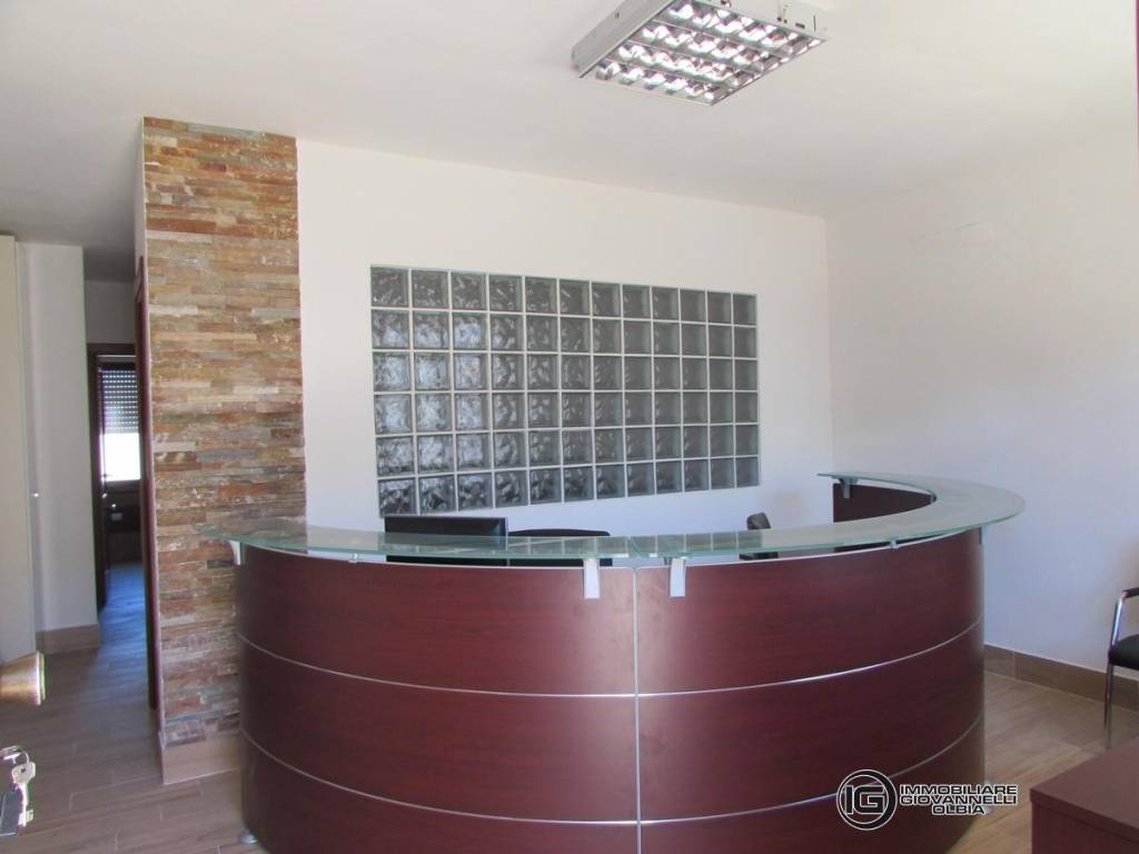 ufficio in vendita ad Olbia in zona Osseddu