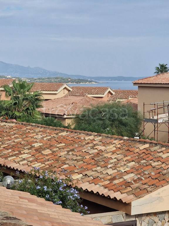 appartamento in vendita ad Olbia in zona Golfo di Marinella