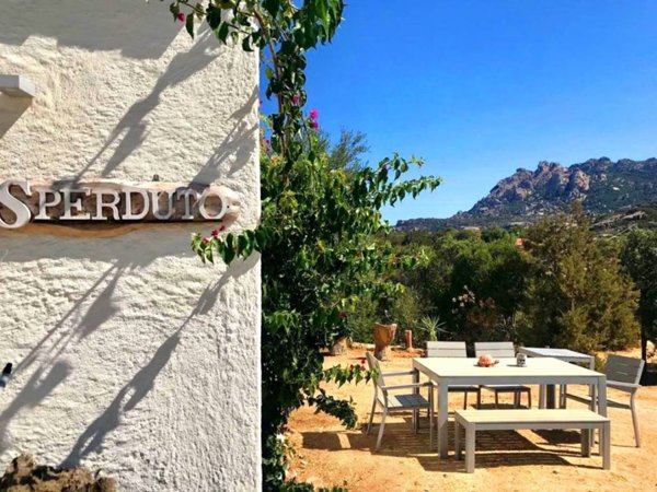 casa indipendente in vendita ad Olbia in zona San Pantaleo