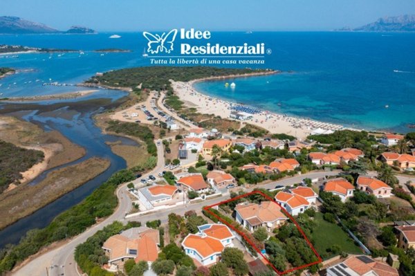 casa indipendente in vendita ad Olbia in zona Bados
