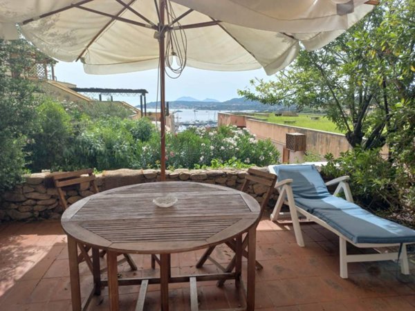 appartamento in vendita ad Olbia in zona Portisco
