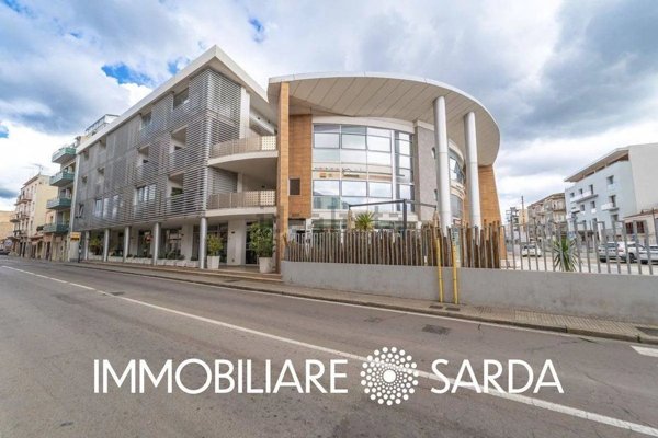 locale commerciale in vendita ad Olbia in zona San Simplicio