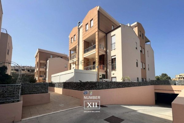appartamento in vendita ad Olbia in zona Baratta