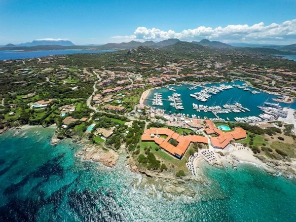 casa indipendente in vendita ad Olbia in zona Rudalza