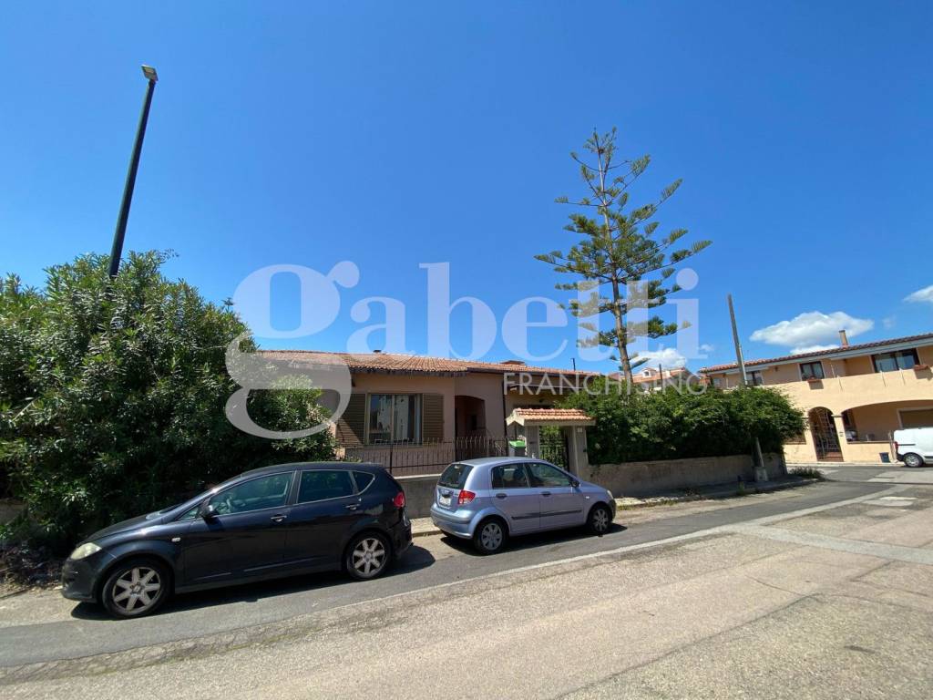 esavano in vendita ad Olbia in zona Bandinu