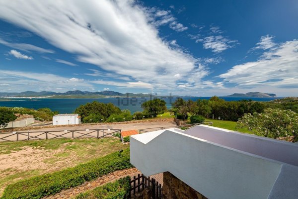 casa indipendente in vendita ad Olbia in zona Li Cuncheddi