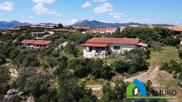 casa indipendente in vendita ad Olbia in zona Portisco