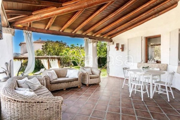 casa indipendente in vendita ad Olbia in zona Pittulongu