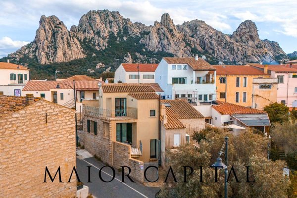 casa indipendente in vendita ad Olbia in zona San Pantaleo