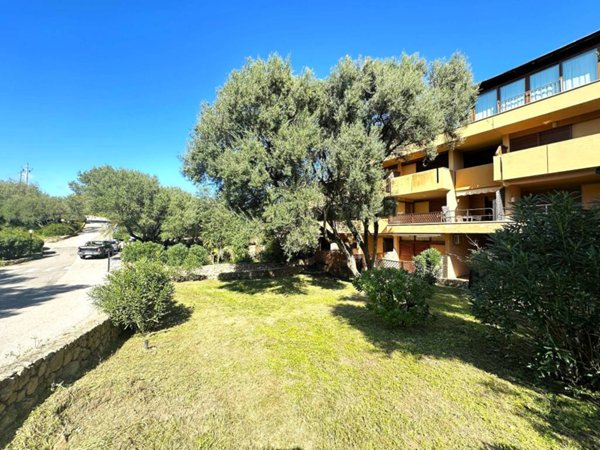 appartamento in vendita ad Olbia in zona Portisco