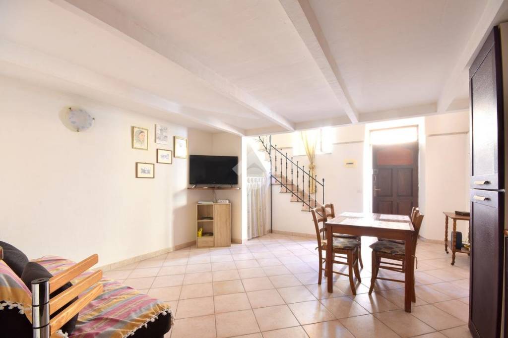 casa indipendente in vendita ad Olbia in zona San Simplicio