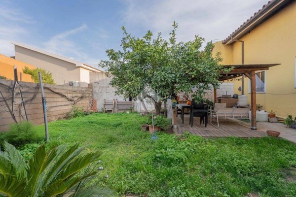 casa indipendente in vendita ad Olbia in zona Aldo Moro