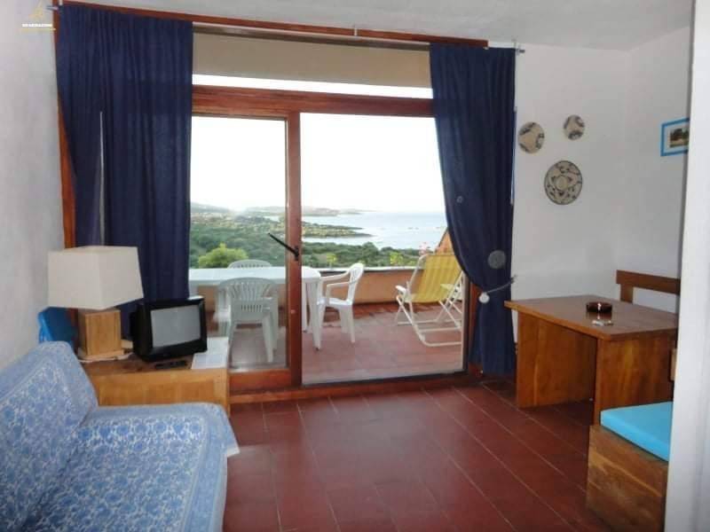 appartamento in vendita ad Olbia in zona Portisco