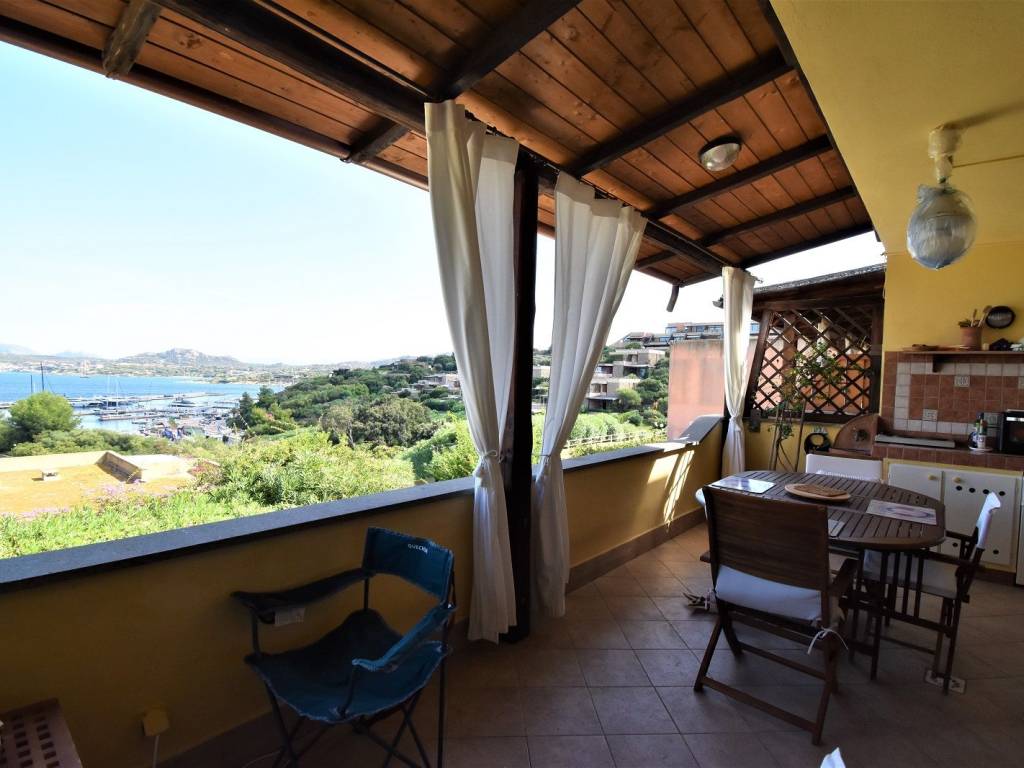 appartamento in vendita ad Olbia in zona Portisco