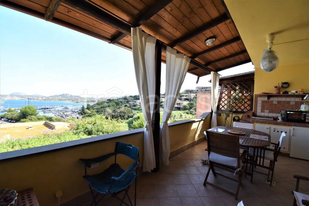 appartamento in vendita ad Olbia in zona Portisco