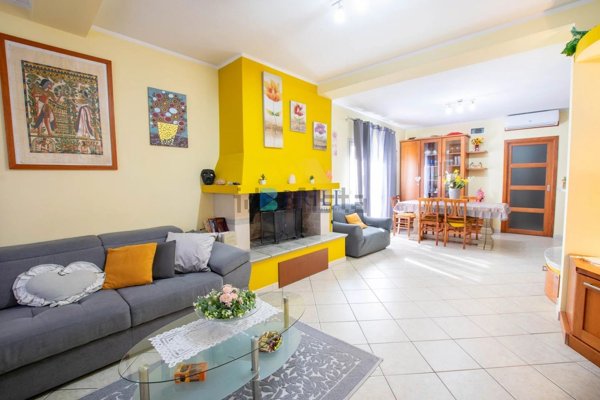 casa indipendente in vendita ad Olbia in zona Aldo Moro